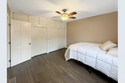 2128 Lancaster Heights Road, Freeport, IL 61032 - Photo 24