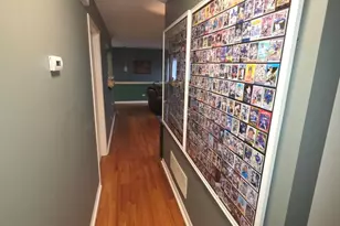 12245 Fairway Cir, Blue Island, IL 60406 - Photo 8