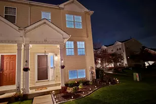 113 W Big Horn Dr, Hainesville, IL 60073 - Photo 2