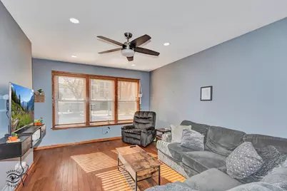 642 W 37th Street, Chicago, IL 60609 - Photo 6