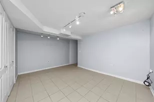 4615 S Vincennes Ave, Chicago, IL 60653 - Photo 16