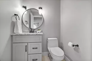 10 Prenzler Dr, Bloomington, IL 61704 - Photo 12