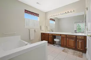 13835 Gardner Dr, Huntley, IL 60142 - Photo 12
