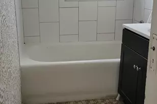 2700 W Albion Ave, Chicago, IL 60645 - Photo 4