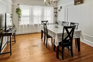 2700 W Albion Ave, Chicago, IL 60645 - Photo 2