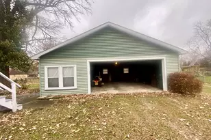 365 4th Ave S, Saint Anne, IL 60964 - Photo 6