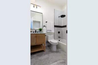 1018 N Princeton Avenue, Villa Park, IL 60181 - Photo 28