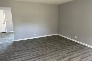 2956 Sherwood Ave, Markham, IL 60428 - Photo 2