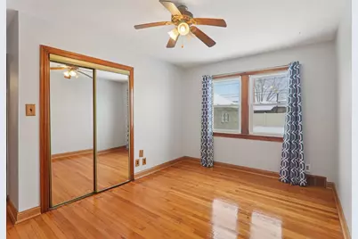 8033 Austin Avenue, Burbank, IL 60459 - Photo 12