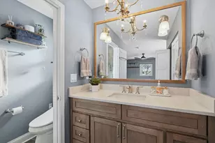 635 E Golf Rd, Libertyville, IL 60048 - Photo 14