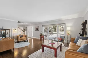 635 E Golf Rd, Libertyville, IL 60048 - Photo 4