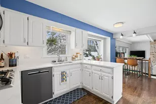635 E Golf Rd, Libertyville, IL 60048 - Photo 6