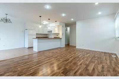 526 Inverrary Lane #0, Deerfield, IL 60015 - Photo 4