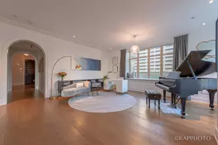 118 E Erie St, Chicago, IL 60611 - Photo 10