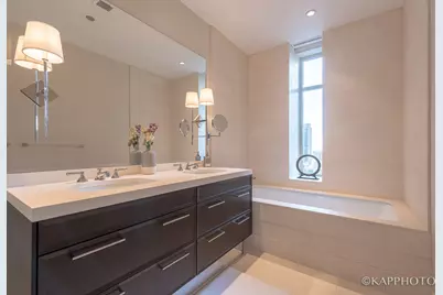 118 E Erie Street #15A, Chicago, IL 60611 - Photo 24