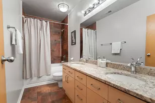 2333 W St Paul Ave, Chicago, IL 60647 - Photo 14