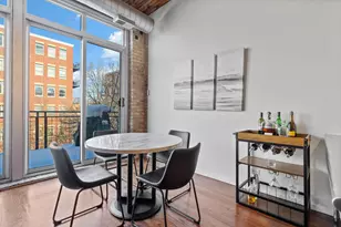 2333 W St Paul Ave, Chicago, IL 60647 - Photo 12