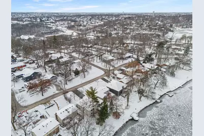 338 Hiawatha Drive, Lake in the Hills, IL 60156 - Photo 40