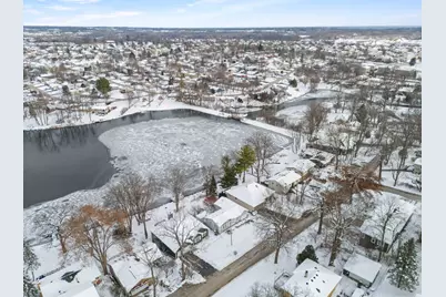 338 Hiawatha Drive, Lake in the Hills, IL 60156 - Photo 44
