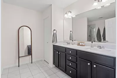 2548 Huntleigh Lane, Woodridge, IL 60517 - Photo 18