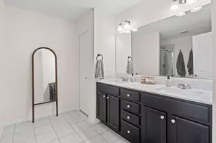 2548 Huntleigh Ln, Woodridge, IL 60517 - Photo 18