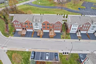 2548 Huntleigh Ln, Woodridge, IL 60517 - Photo 32