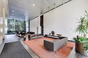 1560 N Sandburg Terrace, Chicago, IL 60610 - Photo 2