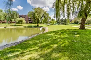 805 Leicester Rd, Elk Grove Village, IL 60007 - Photo 26