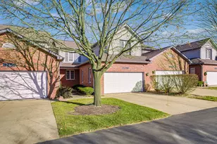 11256 Endicott Ct, Orland Park, IL 60467 - Photo 2