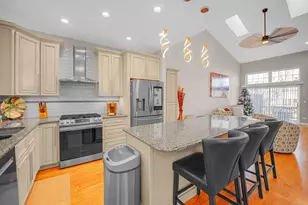 11256 Endicott Ct, Orland Park, IL 60467 - Photo 6