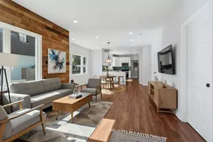 1015 Oakland Ave, Joliet, IL 60435 - Photo 2