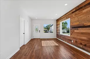 1015 Oakland Ave, Joliet, IL 60435 - Photo 6