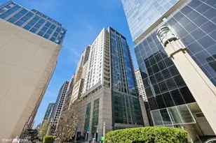 160 E Illinois St, Chicago, IL 60611 - Photo 2