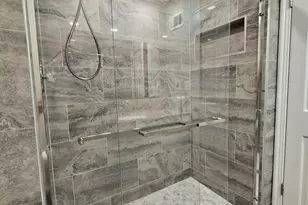 200 Lake Blvd, Buffalo Grove, IL 60089 - Photo 18