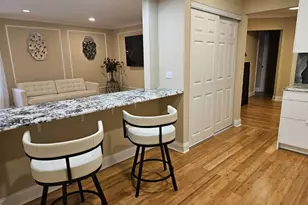 200 Lake Blvd, Buffalo Grove, IL 60089 - Photo 6