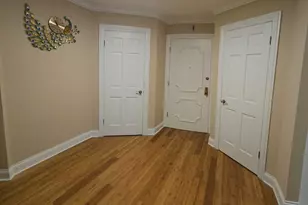 200 Lake Blvd, Buffalo Grove, IL 60089 - Photo 4