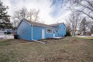 266 Dartmoor Dr, Crystal Lake, IL 60014 - Photo 14