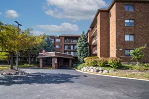 51 Old Oak Dr, Buffalo Grove, IL 60089 - Photo 16