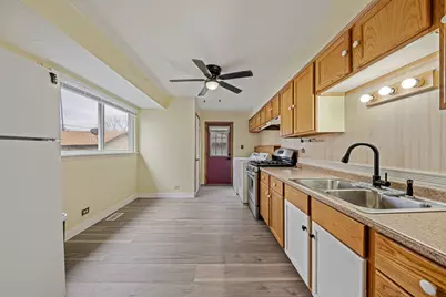 16738 Hobart Avenue, Orland Hills, IL 60487 - Photo 6