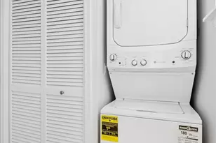 1342 N Claremont Ave, Chicago, IL 60622 - Photo 18