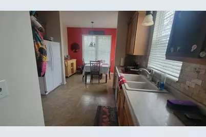 1415 Cambria Drive, Dekalb, IL 60115 - Photo 4