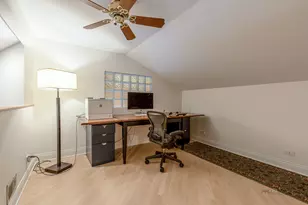 16373 W Menna Ln, Lincolnshire, IL 60069 - Photo 22