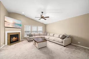 24958 W Gates Ln, Plainfield, IL 60585 - Photo 2