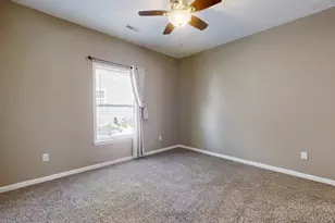 911 E Barker St, Tuscola, IL 61953 - Photo 20