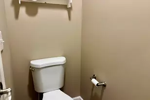 911 E Barker St, Tuscola, IL 61953 - Photo 30