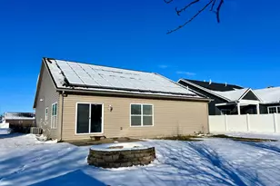 911 E Barker St, Tuscola, IL 61953 - Photo 32