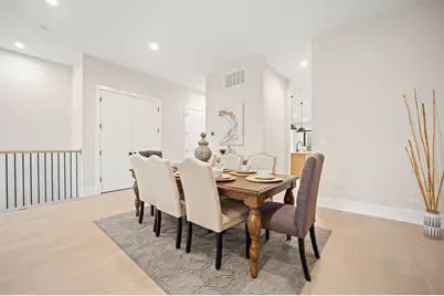 4353 N Richmond Avenue #1S, Chicago, IL 60618 - Photo 8