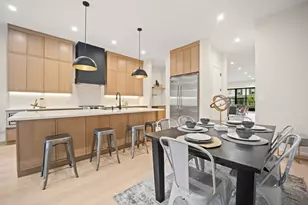 4353 N Richmond Ave, Chicago, IL 60618 - Photo 16