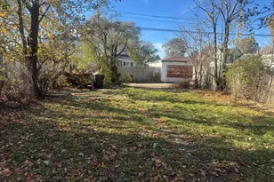 10742 S Indiana Ave, Chicago, IL 60628 - Photo 14