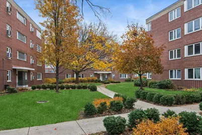 7206 Oak Avenue #4SE, River Forest, IL 60305 - Photo 1